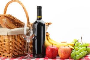 picnic hamper